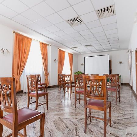 Hotel Villa Delle Rose Ористано Екстер'єр фото
